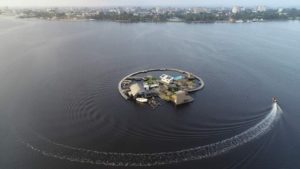 île flottante Abidjan hôtel